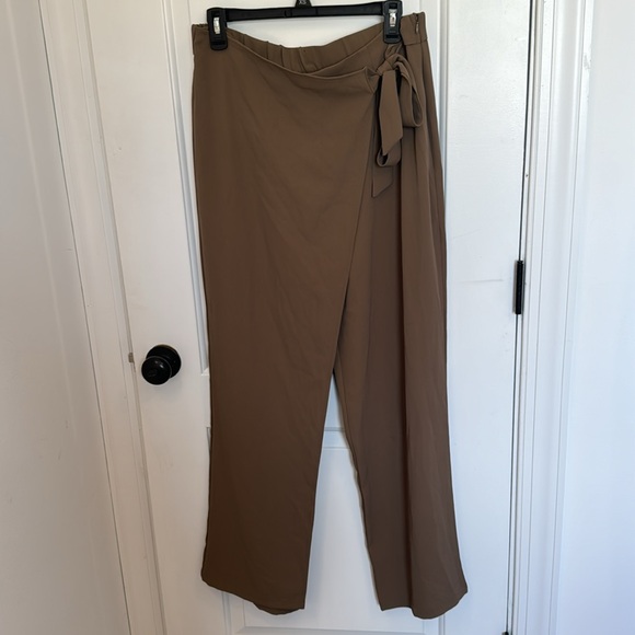 HALARA HIGH WAISTED SIDE TIE INVISIBLE ZIPPER WIDE LEG PANT LARGE - Picture 6 of 9